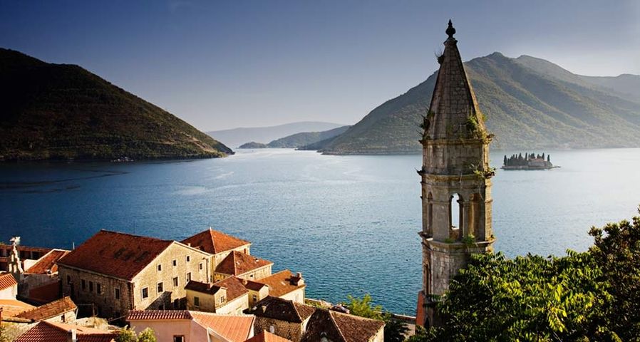 Die Stadt Perast in der Bucht von Kotor, Montenegro – Andy Kerry / Axiom ©