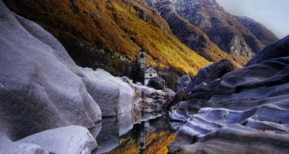 景色瑰丽的瑞士提契诺山谷
