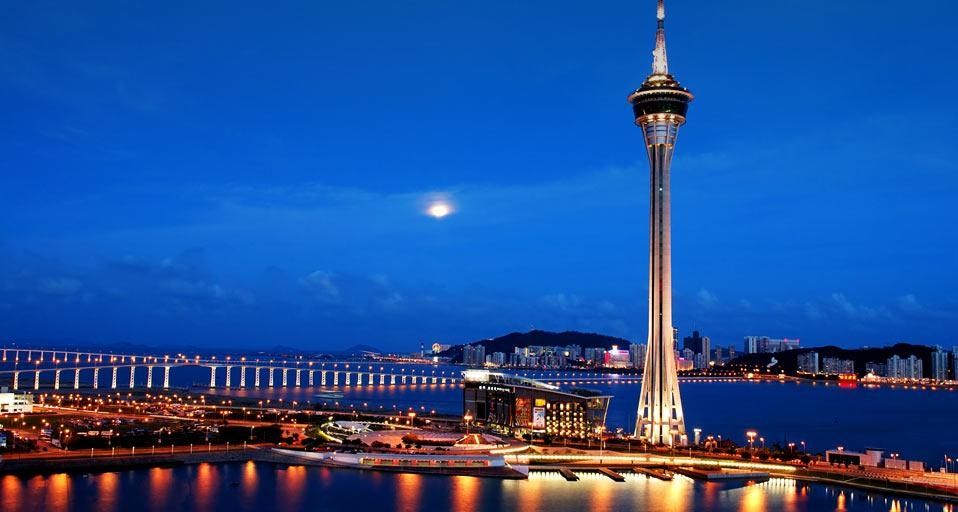 澳门观光塔夜景