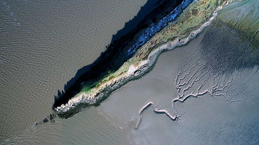 Luftbild der Küste bei Sand Point, Somerset, England