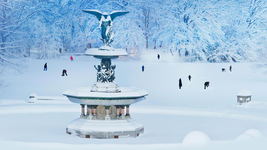 „Angel of the Waters“-Statue auf dem Bethesda-Brunnen im Central Park, New York City, USA