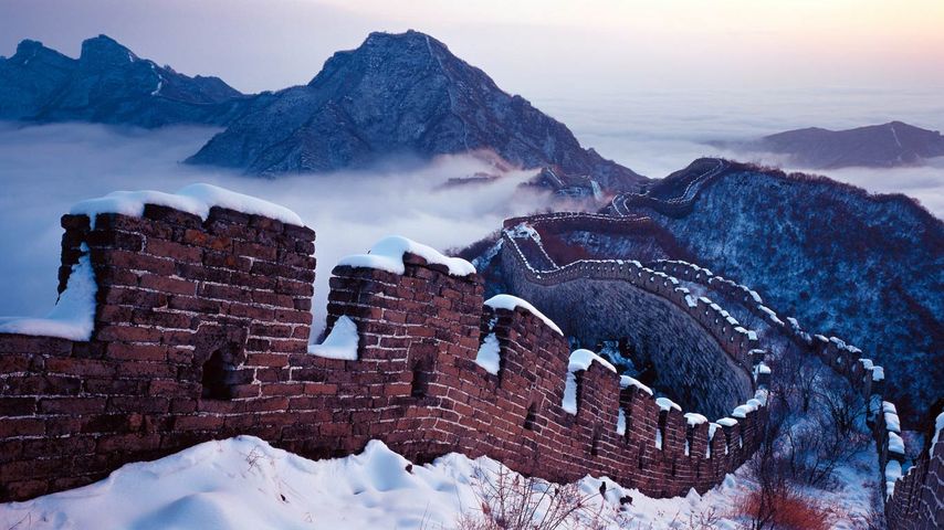 Schnee auf der Großen Mauer, Peking, China