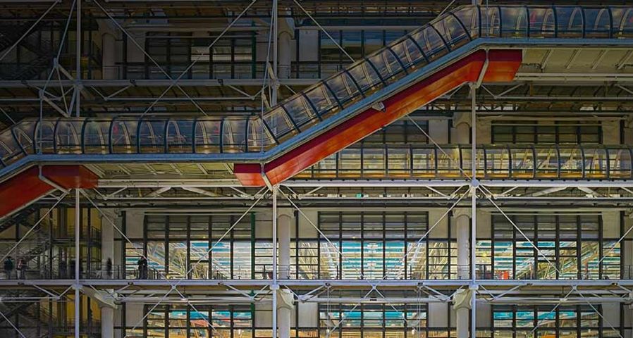 Außenansicht des Centre national d’art et de culture Georges Pompidou – kurz Centre Pompidou - in Paris, Frankreich – Fernans Ivaldi/Getty Images ©