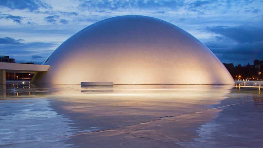Oscar-Niemeyer-Kulturzentrum in Avilés, Spanien 