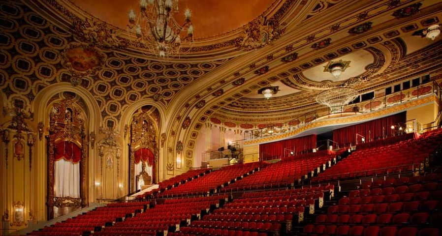 Zuschauerraum des Midland-Theaters in Kansas City, Missouri – Michael Robinson/Corbis ©