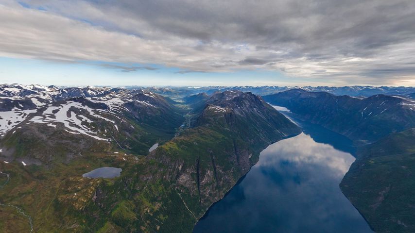 Fjorde bei Hellesylt, Norwegen 
