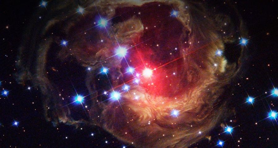 V838 Monocerotis, kurz V838, bei einer Eruption – STScI/NASA/Corbis ©