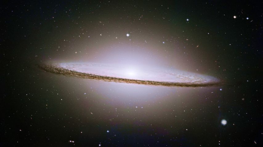 Sombrero-Galaxie (Messier 104), aufgenommen vom Hubble-Weltraumteleskop der NASA