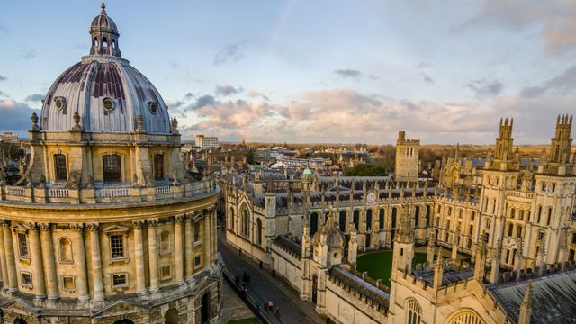英国拉德克里夫图书馆和万灵学院,牛津大学,英格兰