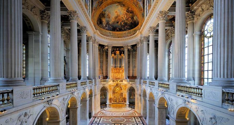 Blick von der Empore in die Kapelle von Schloss Versailles, Frankreich – Bertrand Rieger/Hemis/Corbis ©