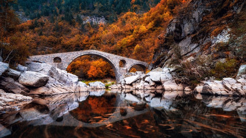 Die Teufelsbrücke („Dyavolskiat Most“) über den Fluss Arda, Bulgarien