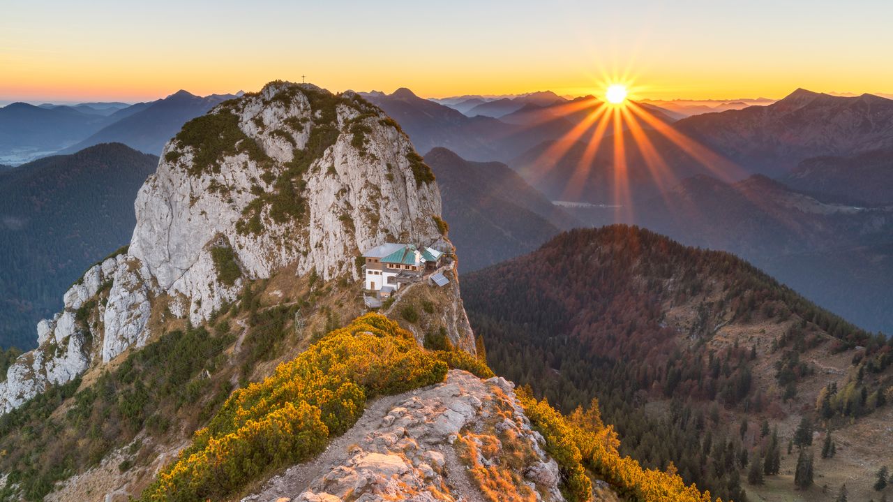 泰根塞山脉Roßstein山顶的景色，德国巴伐利亚州