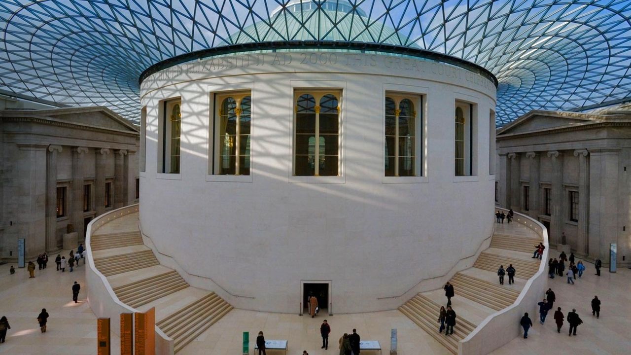 大英博物馆大中庭，英国伦敦 
