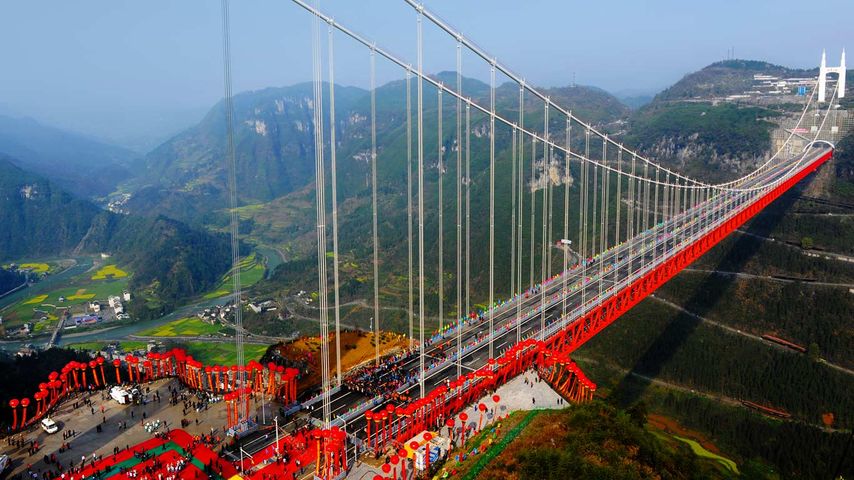 Aizhai-Hängebrücke, Provinz Hunan, Volksrepublik China