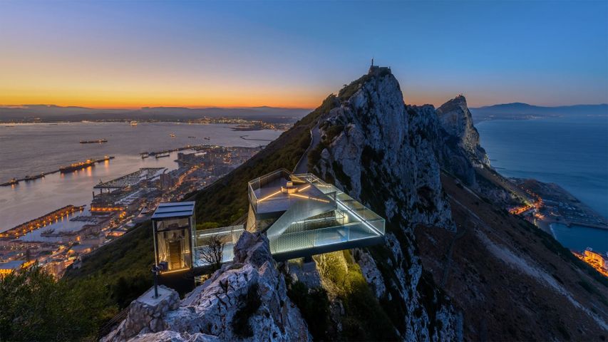 Der Skywalk am Felsen von Gibraltar