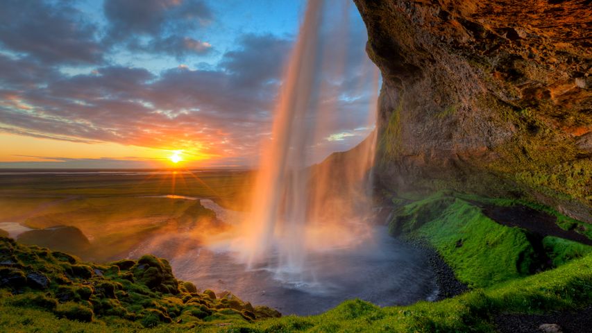 Seljalandsfoss-Wasserfall bei Sonnenuntergang, Island