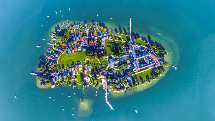 Luftbild der Fraueninsel im Chiemsee, Bayern