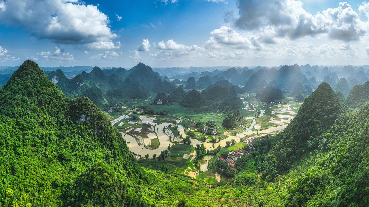 无尽的山丘